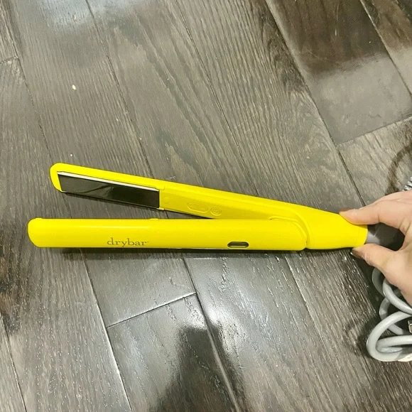 Drybar Hair Straightening Iron